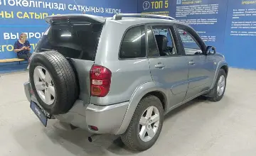 Toyota RAV4 2004 года за 5 500 000 тг. в Алматы