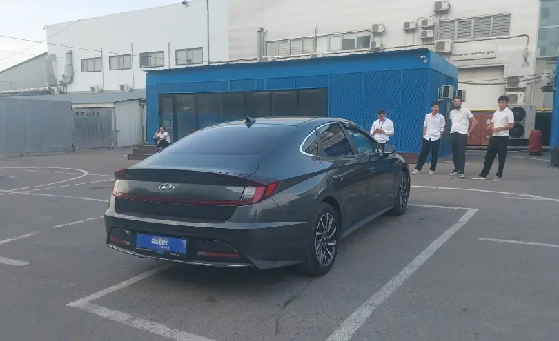 Hyundai Sonata 2020 года за 8 000 000 тг. в Алматы фото 3