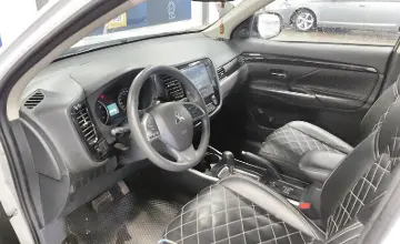 Mitsubishi Outlander 2022 года за 13 000 000 тг. в Астана фото 5