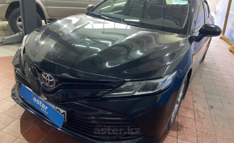 Toyota Camry 2020 года за 9 500 000 тг. в Астана