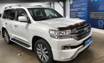 Toyota Land Cruiser 2017 года за 35 000 000 тг. в Астана фото 2