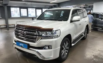 Toyota Land Cruiser 2017 года за 35 000 000 тг. в Астана фото 1