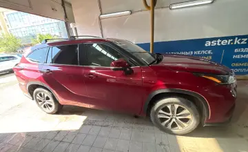 Toyota Highlander 2021 года за 18 500 000 тг. в Астана фото 4