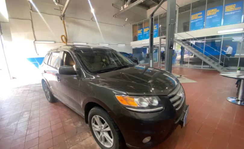 Hyundai Santa Fe 2012 года за 8 000 000 тг. в Астана фото 3
