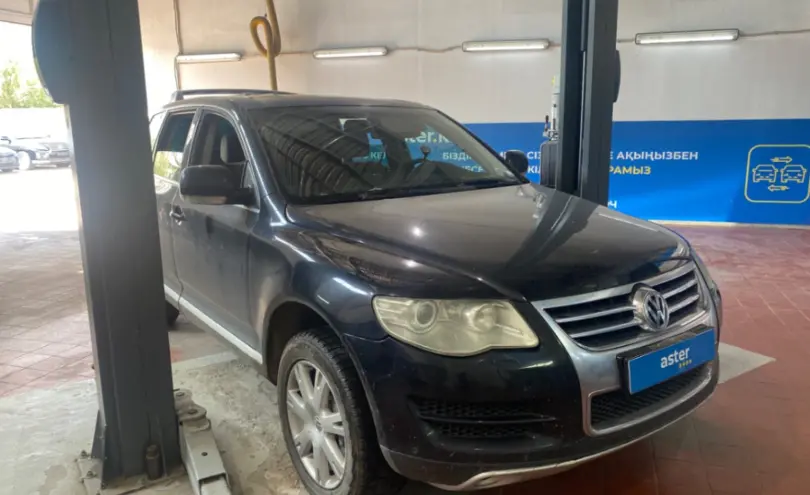 Volkswagen Touareg 2009 года за 5 500 000 тг. в Астана фото 3
