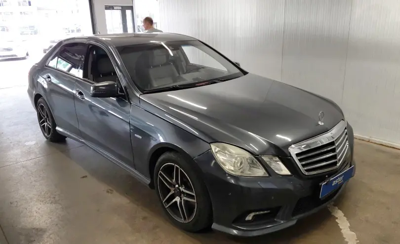 Mercedes-Benz E-Класс 2010 года за 9 000 000 тг. в Астана фото 2