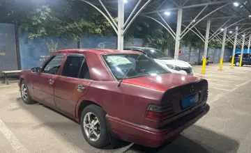 Mercedes-Benz E-Класс 1994 года за 1 300 000 тг. в Алматы фото 4