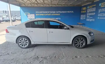 Volkswagen Passat 2014 года за 4 500 000 тг. в Алматы фото 4