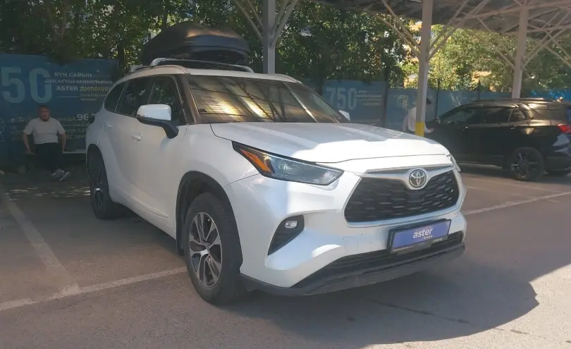 Toyota Highlander 2024 года за 25 000 000 тг. в Алматы фото 2