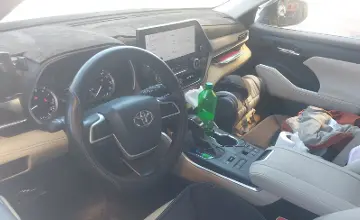 Toyota Highlander 2024 года за 25 000 000 тг. в Алматы фото 5