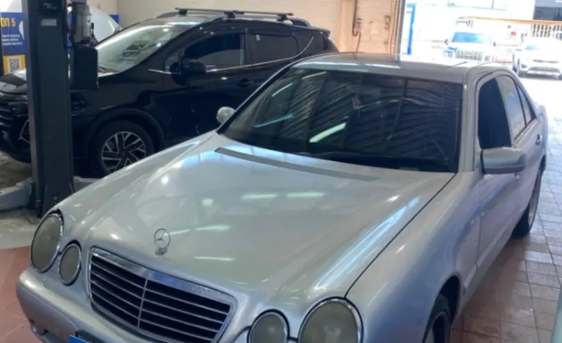Mercedes-Benz E-Класс 1999 года за 2 500 000 тг. в Астана