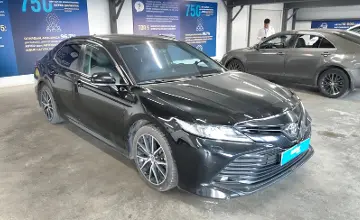 Toyota Camry 2018 года за 14 000 000 тг. в Астана фото 2