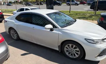 Toyota Camry 2023 года за 14 500 000 тг. в Астана фото 4