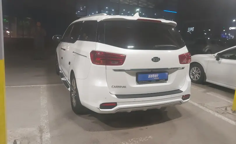 Kia Carnival 2019 года за 13 000 000 тг. в Алматы фото 4