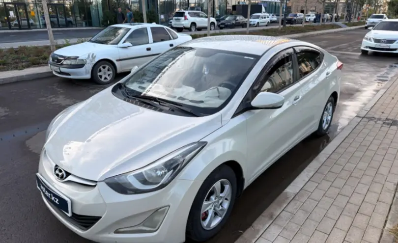 Hyundai Elantra 2013 года за 5 000 000 тг. в Астана