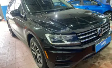 Volkswagen Tiguan 2021 года за 13 000 000 тг. в Астана фото 3