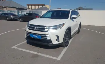 Toyota Highlander 2018 года за 19 500 000 тг. в Шымкент фото 1