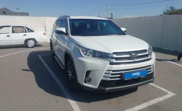 Toyota Highlander 2018 года за 19 500 000 тг. в Шымкент фото 2