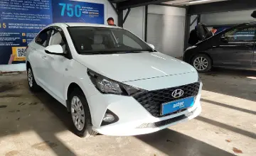 Hyundai Accent 2020 года за 6 900 000 тг. в Астана фото 2