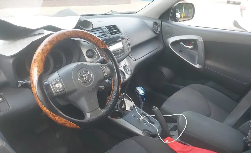 Toyota RAV4 2010 года за 7 800 000 тг. в Алматы фото 5