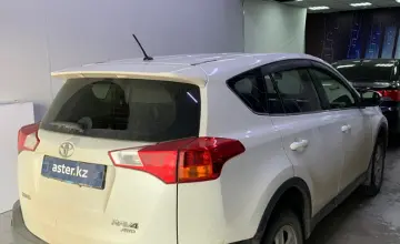Toyota RAV4 2014 года за 8 300 000 тг. в Павлодар