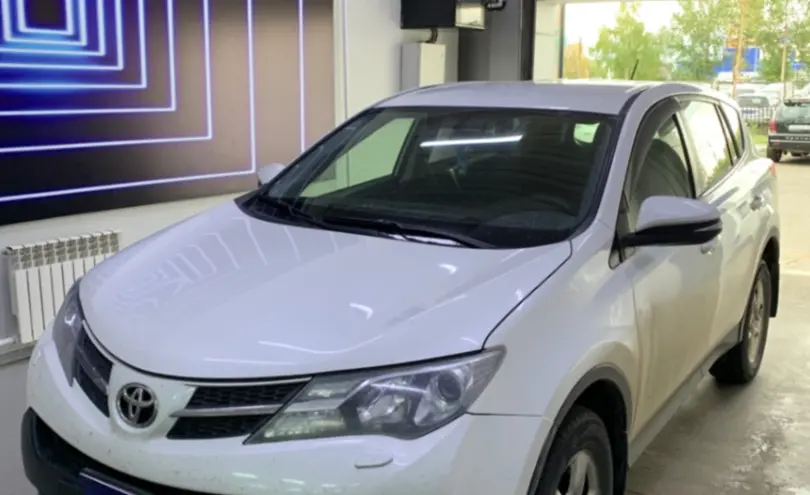 Toyota RAV4 2014 года за 8 300 000 тг. в Павлодар