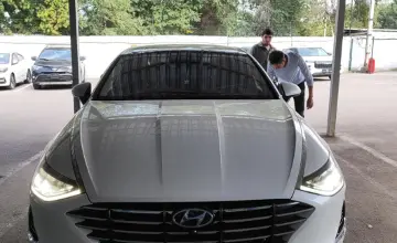 Hyundai Sonata 2020 года за 10 500 000 тг. в Алматы фото 2