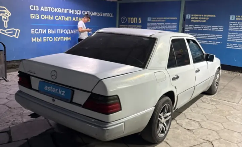 Mercedes-Benz E-Класс 1993 года за 1 200 000 тг. в Талдыкорган фото 5