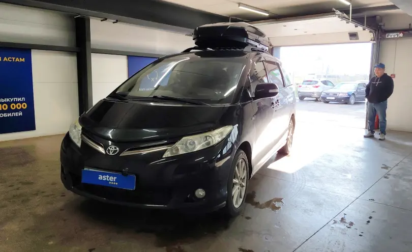 Toyota Previa 2017 года за 12 000 000 тг. в Астана