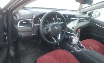 Toyota Camry 2019 года за 13 500 000 тг. в Шымкент фото 5