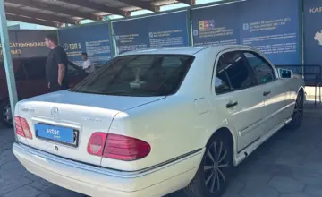 Mercedes-Benz E-Класс 1996 года за 3 000 000 тг. в Талдыкорган