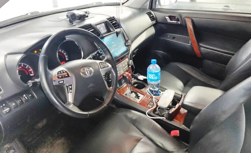 Toyota Highlander 2013 года за 12 600 000 тг. в Астана фото 5