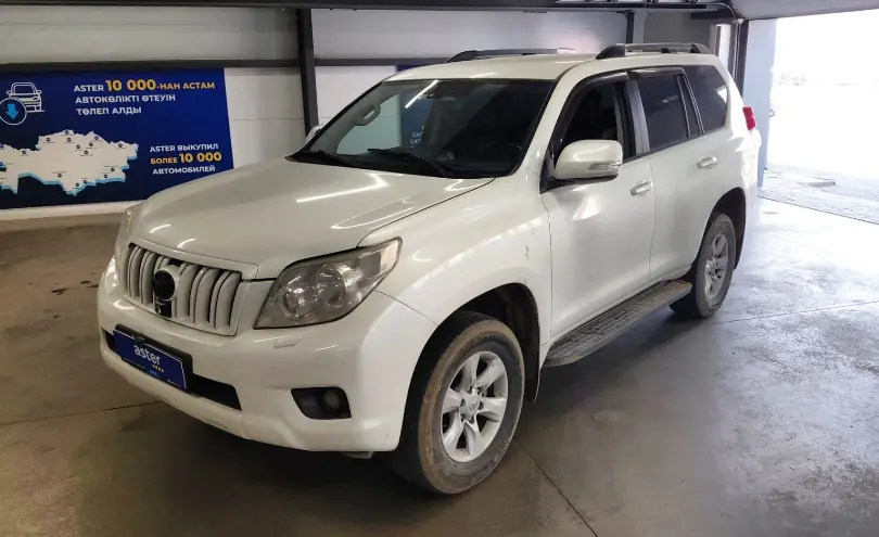Toyota Land Cruiser Prado 2013 года за 17 000 000 тг. в Астана