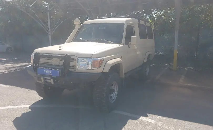 Toyota Land Cruiser 2022 года за 35 000 000 тг. в Алматы