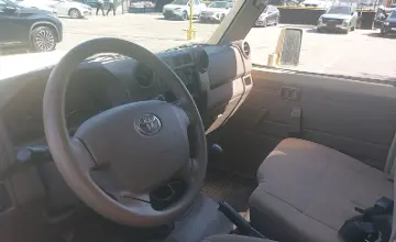 Toyota Land Cruiser 2022 года за 35 000 000 тг. в Алматы фото 5