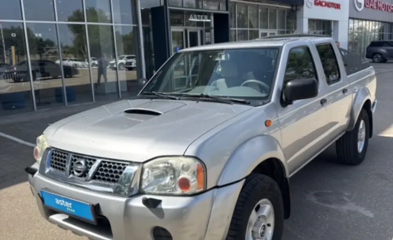 Nissan NP300 2011 года за 7 000 000 тг. в Актобе