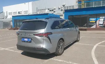 Toyota Sienna 2021 года за 17 000 000 тг. в Алматы фото 3