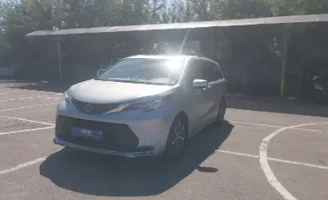 Toyota Sienna 2021 года за 17 000 000 тг. в Алматы фото 1