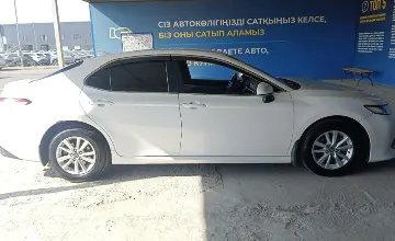 Toyota Camry 2021 года за 14 000 000 тг. в Алматы фото 4