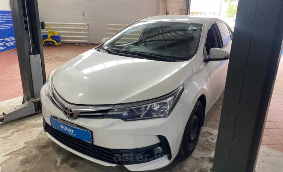 Toyota Corolla 2018 года за 7 500 000 тг. в Астана