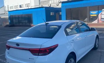 Kia Rio 2018 года за 6 500 000 тг. в Алматы фото 3
