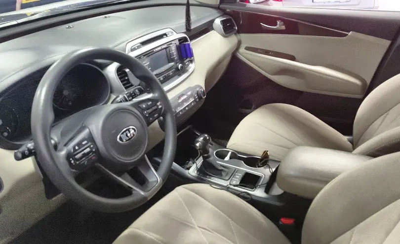 Kia Sorento 2016 года за 9 000 000 тг. в Астана фото 5