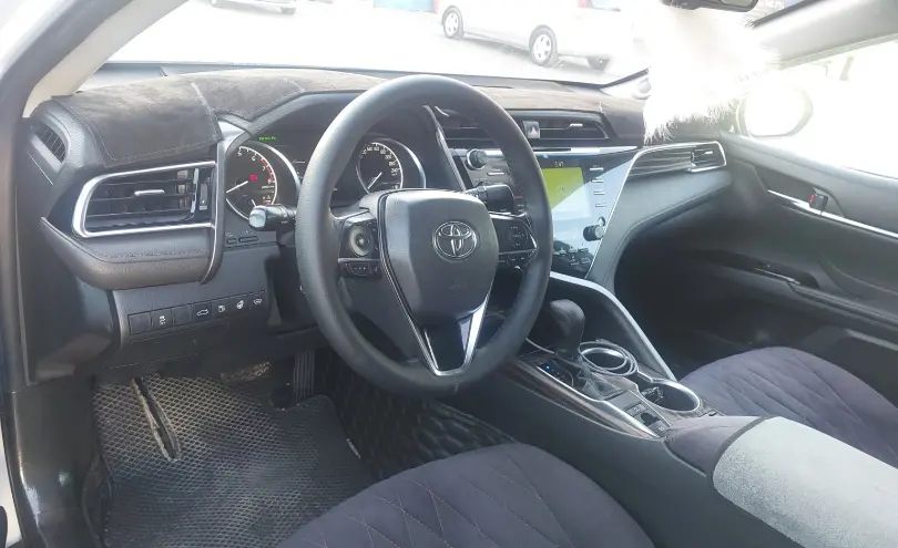 Toyota Camry 2018 года за 14 000 000 тг. в Шымкент фото 5