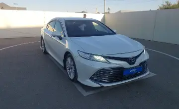 Toyota Camry 2018 года за 14 000 000 тг. в Шымкент фото 2