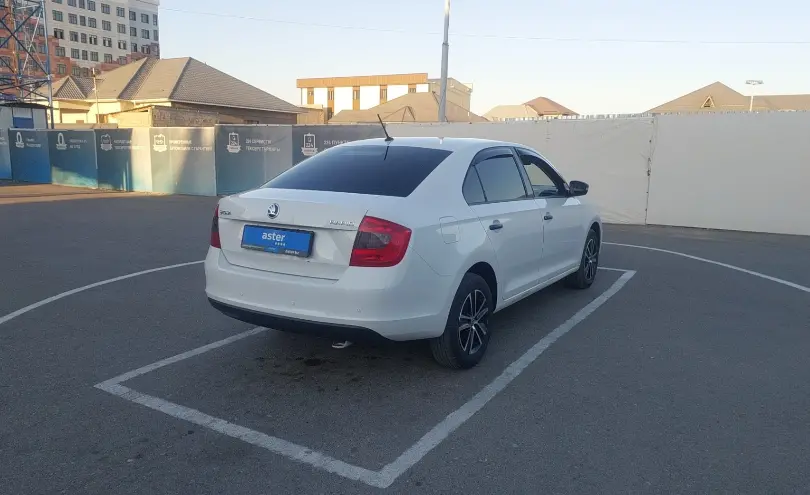 Skoda Rapid 2015 года за 4 500 000 тг. в Шымкент фото 3
