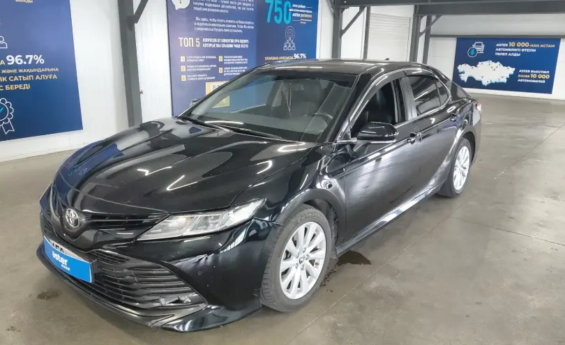 Toyota Camry 2019 года за 11 200 000 тг. в Астана