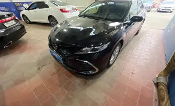 Toyota Camry 2023 года за 13 800 000 тг. в Астана фото 1