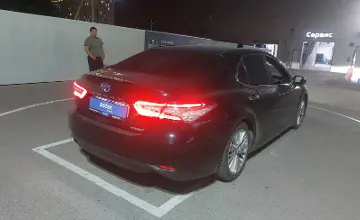 Toyota Camry 2018 года за 10 200 000 тг. в Шымкент фото 3