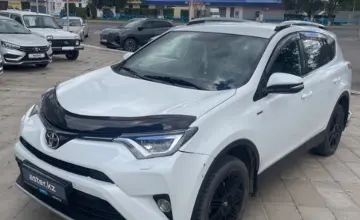 Toyota RAV4 2018 года за 10 000 000 тг. в Уральск фото 1