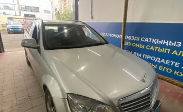 Mercedes-Benz C-Класс 2008 года за 4 000 000 тг. в Астана фото 3
